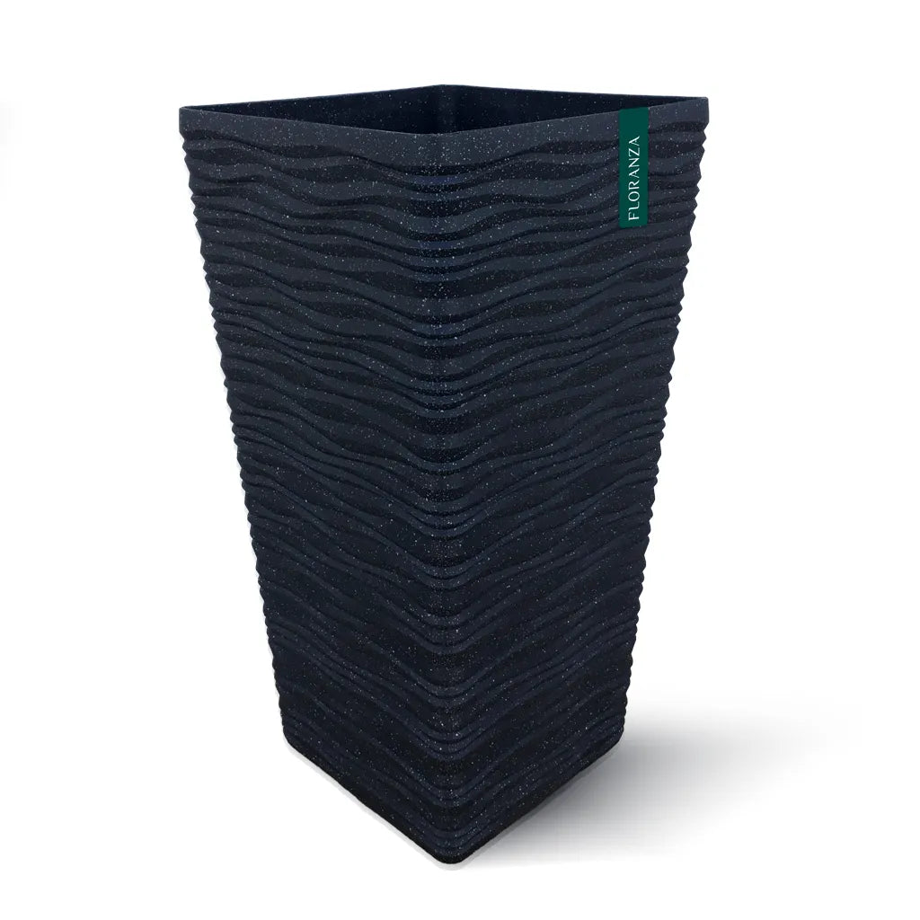 Plastic cubic planter