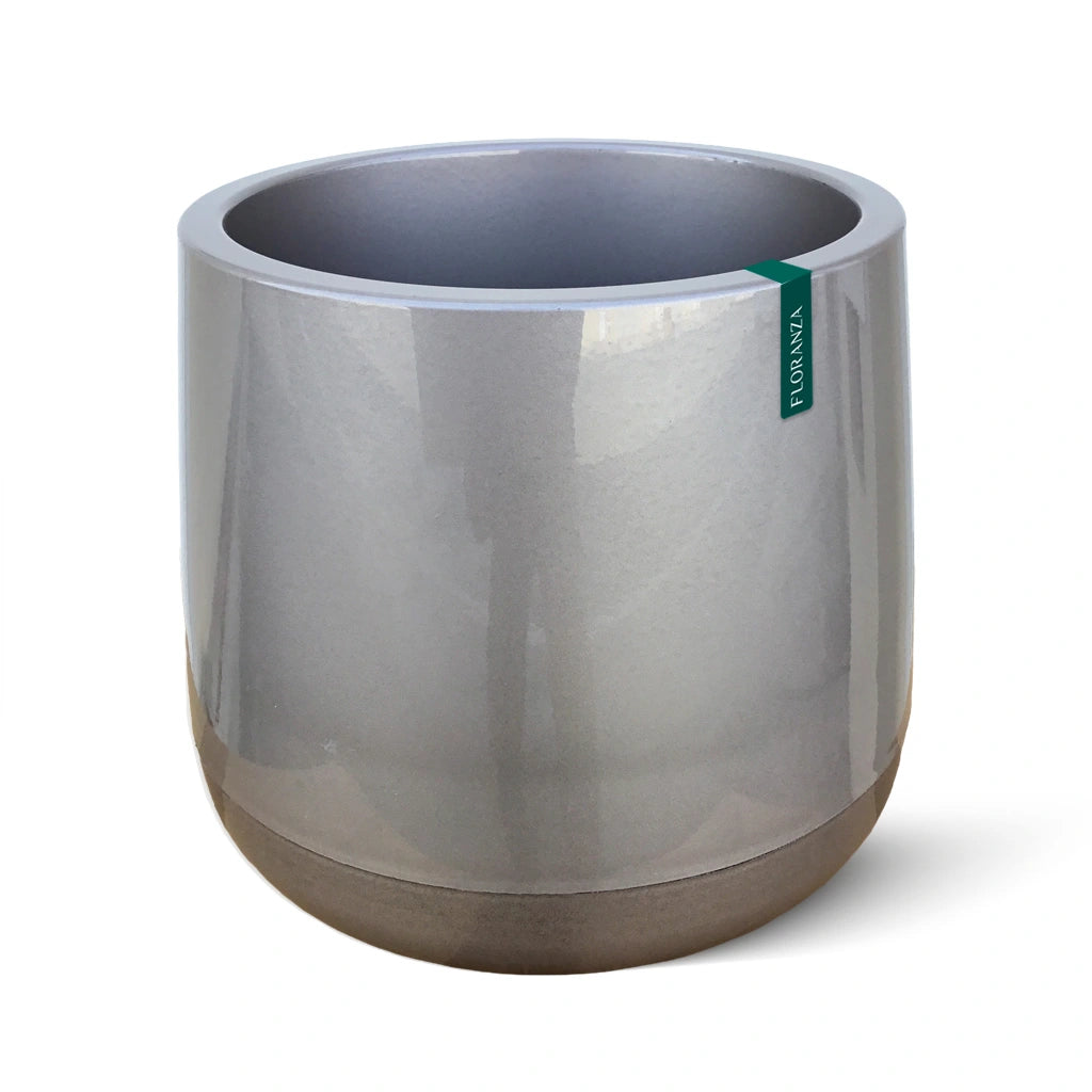Plastic silver pot