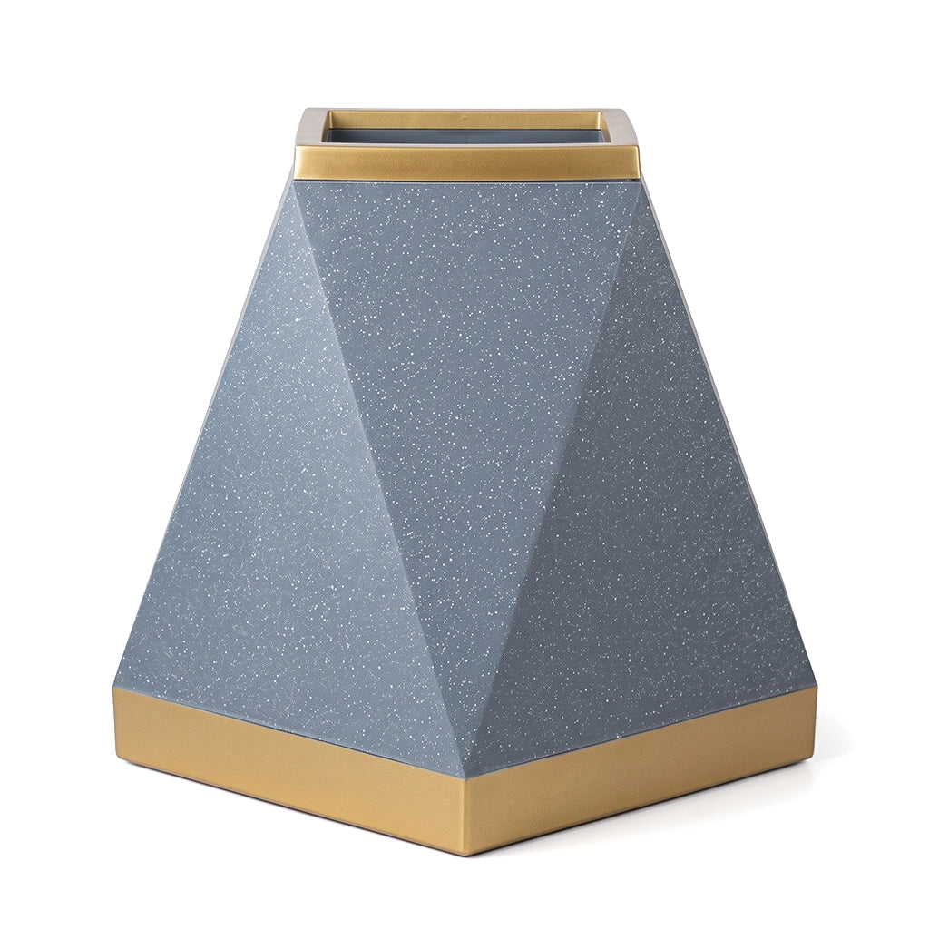 Diamond cut Plastic Pot